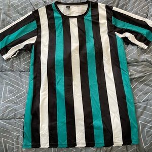 SHEIN T-Shirt, size L